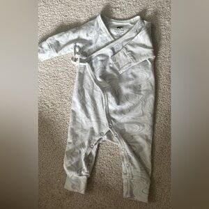 Monica & Andy marble kimono 0-3M